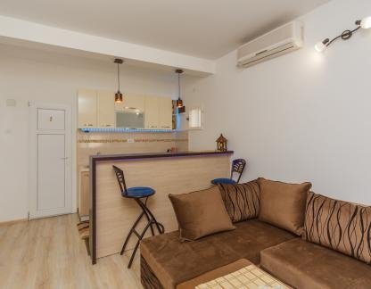 Apartman " INES", privatni smeštaj u mestu Bar, Crna Gora